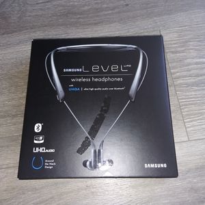Samsung Level headphones